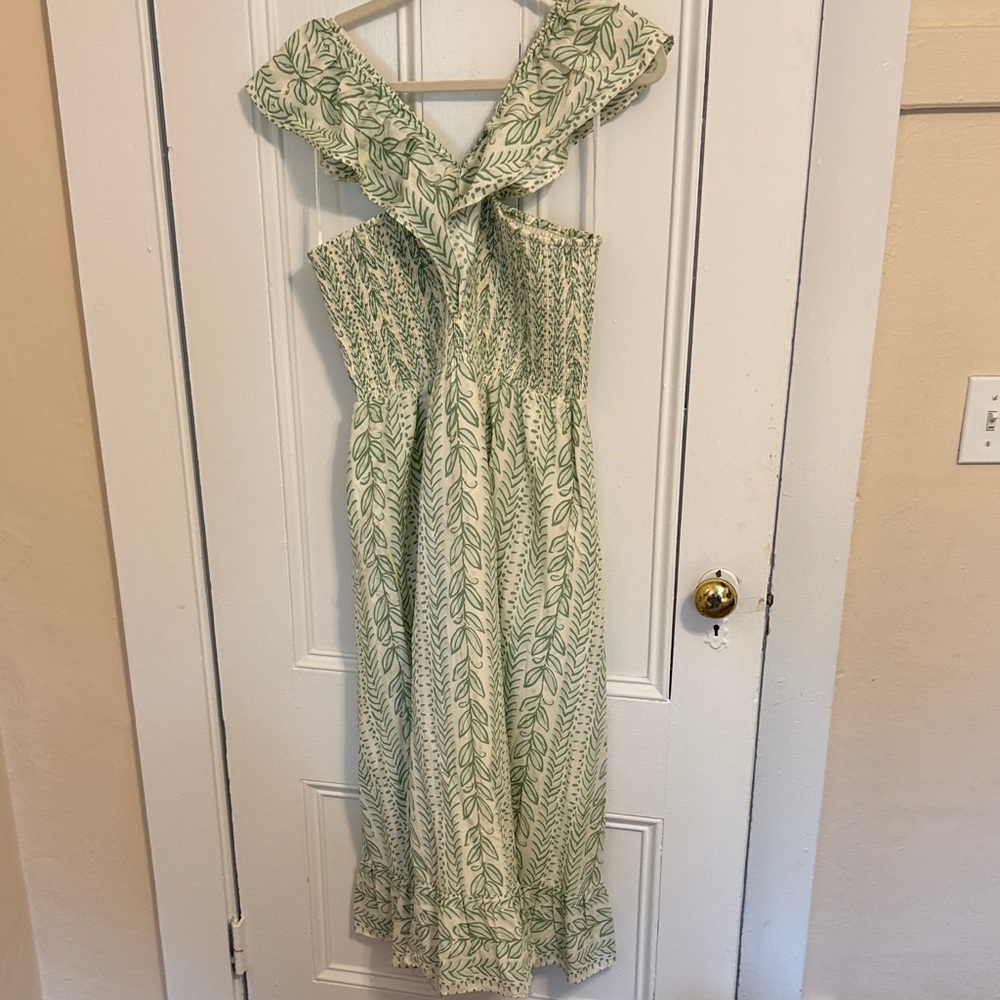 NWT Sail to Sable Green Leaf Print Midi Dress – Size L